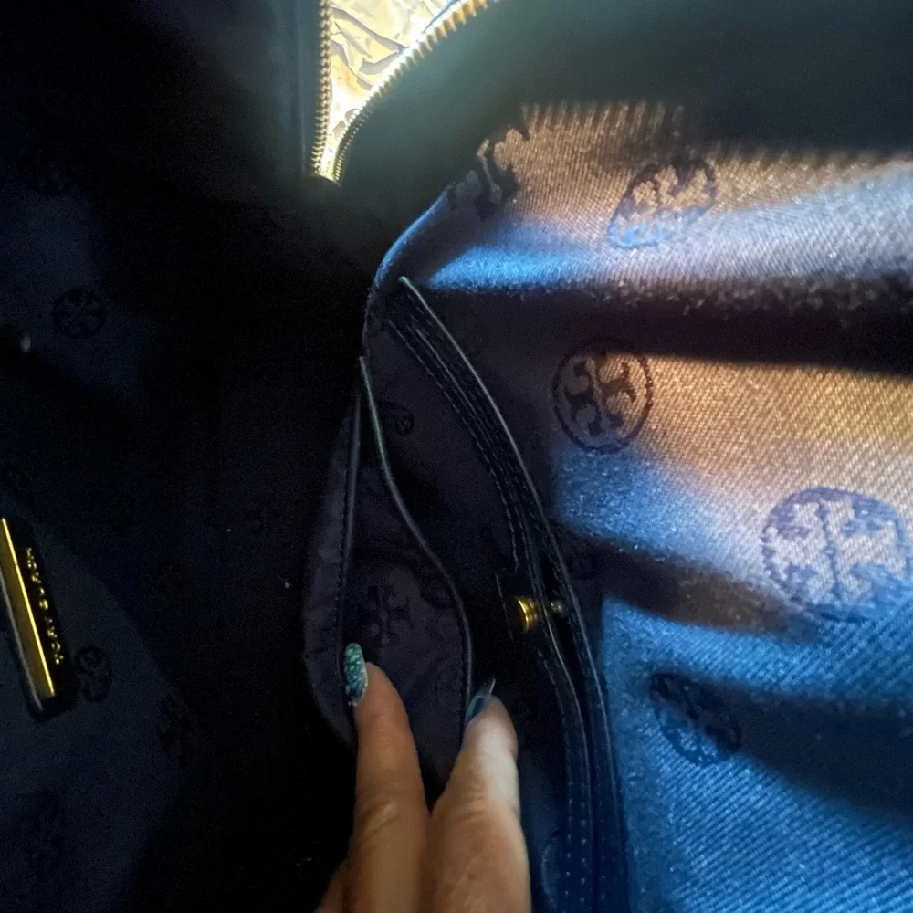 Tory Burch(AUTHENTIC) • Blue Croc-Embossed Backpack • - Picture 10 of 13